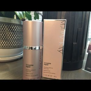 TimeWise Repair Radiance facial peel/New